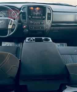 نیسان تایتان